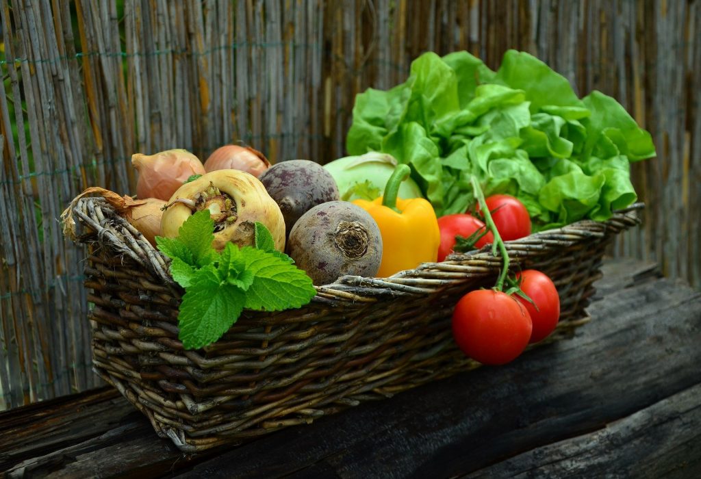 Jakich warzyw nie powinniśmy spożywać na surowo?